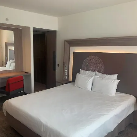 Отель Novotel 4*