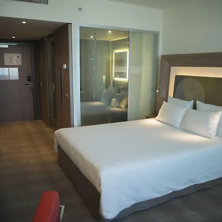 Novotel 4*