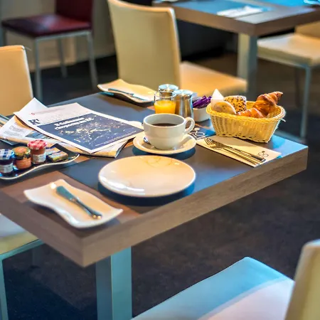 Отель Novotel 4*