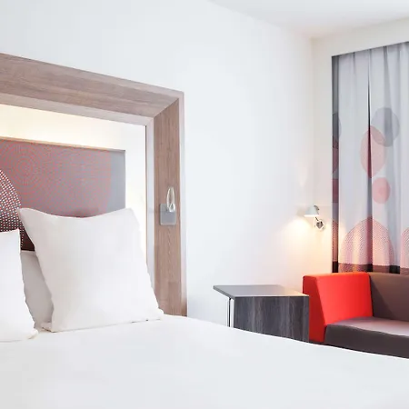 Отель Novotel София