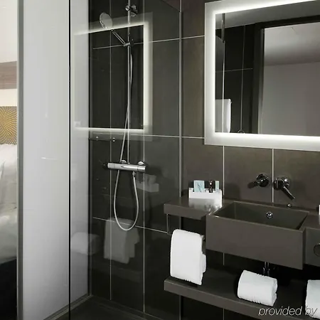 Novotel 4*