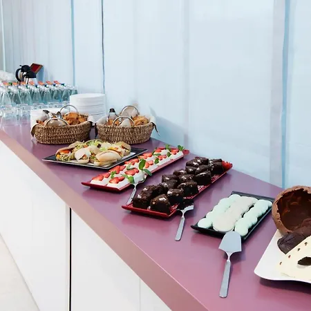 Отель Novotel София